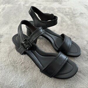 Clarks Black Leather Desirae Ankle Strap Sandals Shoes Low Heel Women's 8.5